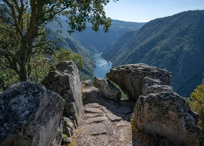 Fogar Rivoira Sacrata * Castro Caldelas